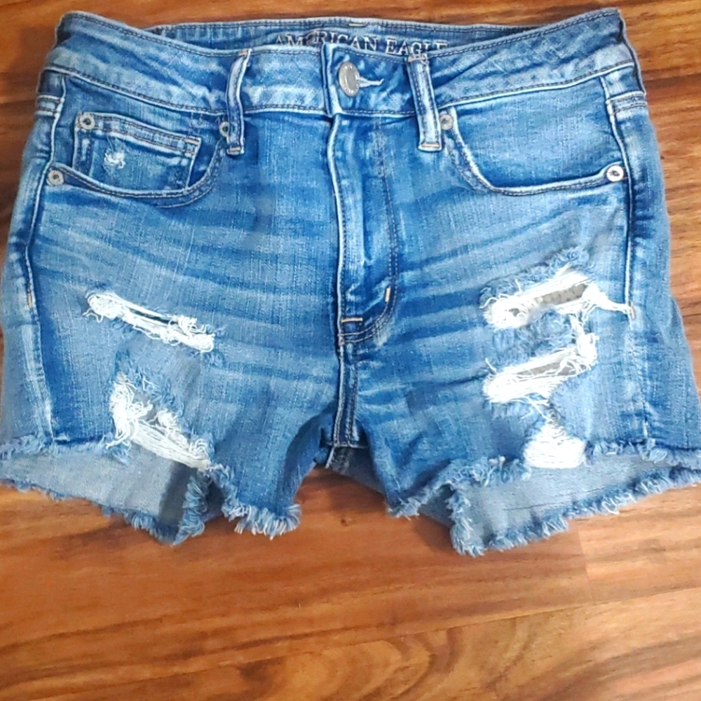 A.E distressed shorts